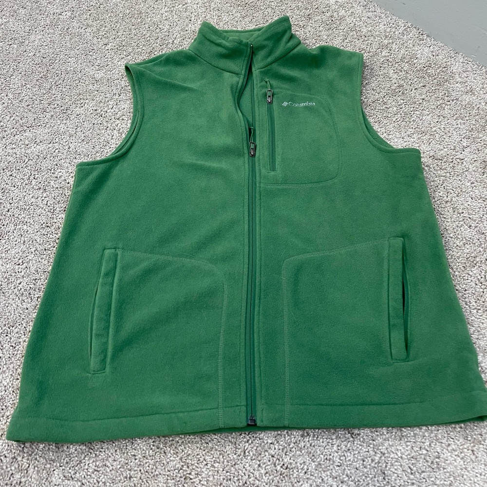 Columbia vest